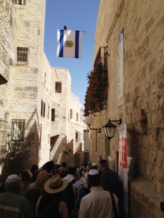 Jerusalem crowds